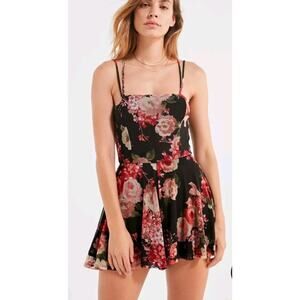 Urban Outfitters Floral Knit Mesh Romper Small ❤️